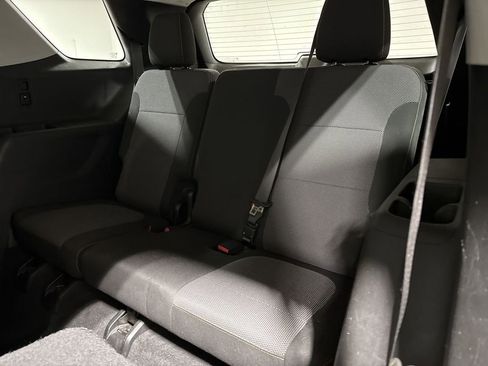 Used 2018 Chevrolet Traverse LT FWD image 23