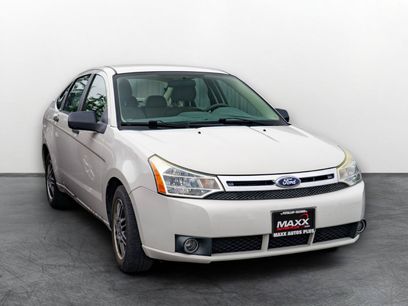 Used 2011 Ford Focus SE w/ Sedan SE Appearance Pkg