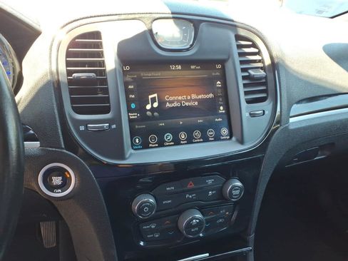 Used 2022 Chrysler 300 S RWD image 13