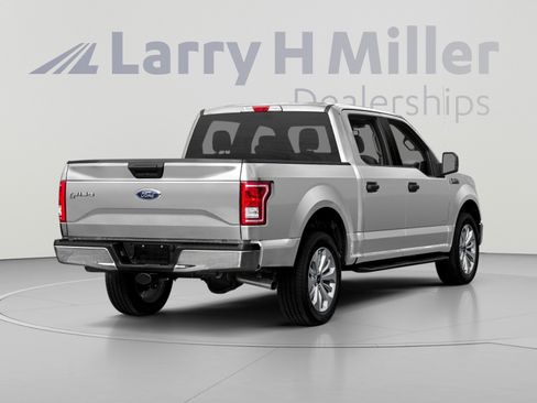 Used 2017 Ford F150 XLT AWD/4WD image 4