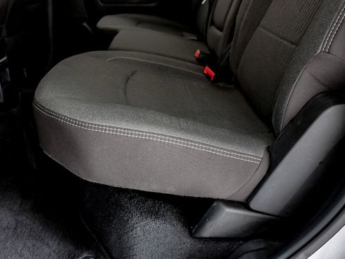 Used 2024 RAM 2500 Big Horn w/ Sport Appearance Package image 33