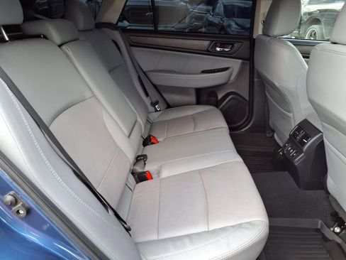 Used 2019 Subaru Outback 2.5i Limited AWD/4WD image 15