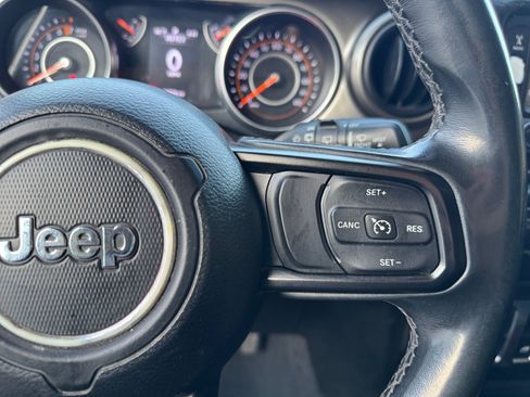 Used 2019 Jeep Wrangler Sport AWD/4WD image 17