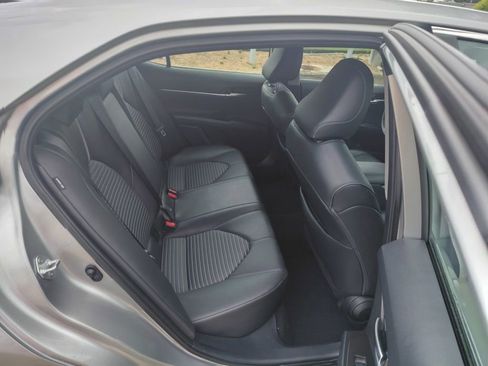 Used 2024 Toyota Camry SE FWD image 13
