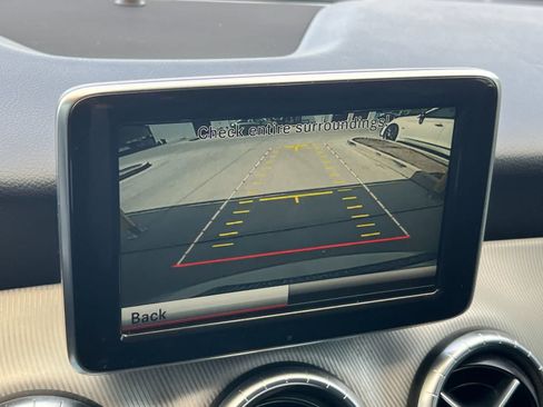 Used 2014 Mercedes-Benz CLA 250 image 20