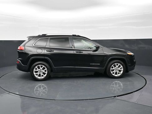 Used 2014 Jeep Cherokee Latitude FWD image 4