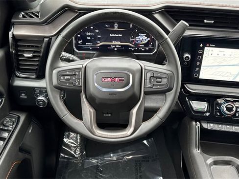 Used 2024 GMC Sierra 2500 AT4 w/ AT4 Premium Plus Package image 16