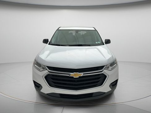 Used 2020 Chevrolet Traverse LS AWD/4WD image 2