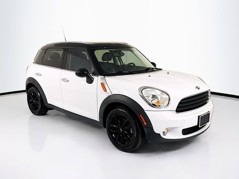 Used 2014 MINI Cooper Countryman FWD image 3