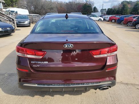 Used 2020 Kia Optima LX image 10