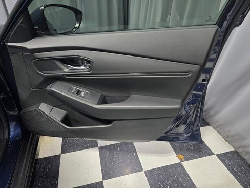 Used 2024 Honda Accord EX image 6