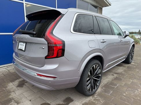 New 2026 Volvo XC90 T8 Ultra w/ Protection Package AWD/4WD image 7