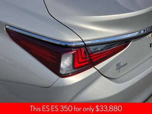 Used 2022 Lexus ES 350 w/ Premium Package image 41