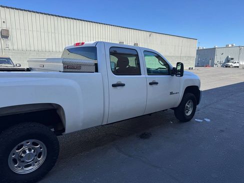 Used 2008 Chevrolet Silverado 2500 LT w/ 1LT Convenience Package image 11