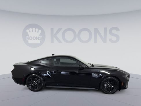 Used 2025 Ford Mustang GT RWD image 8