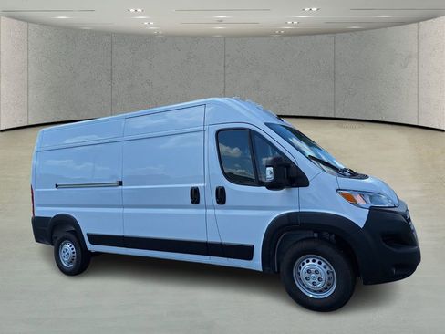 New 2026 RAM ProMaster 2500 w/ Convenience Group image 3