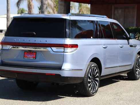 Used 2023 Lincoln Navigator L Black Label AWD/4WD image 8