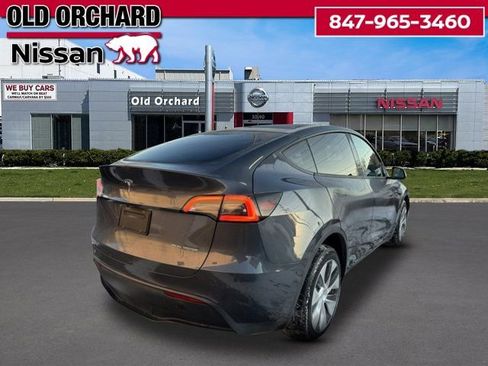 Used 2023 Tesla Model Y Long Range image 4
