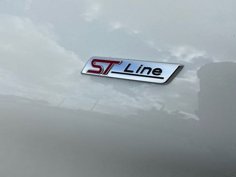 Certified 2025 Ford Explorer ST-Line w/ ST-Line Street Pack image 39