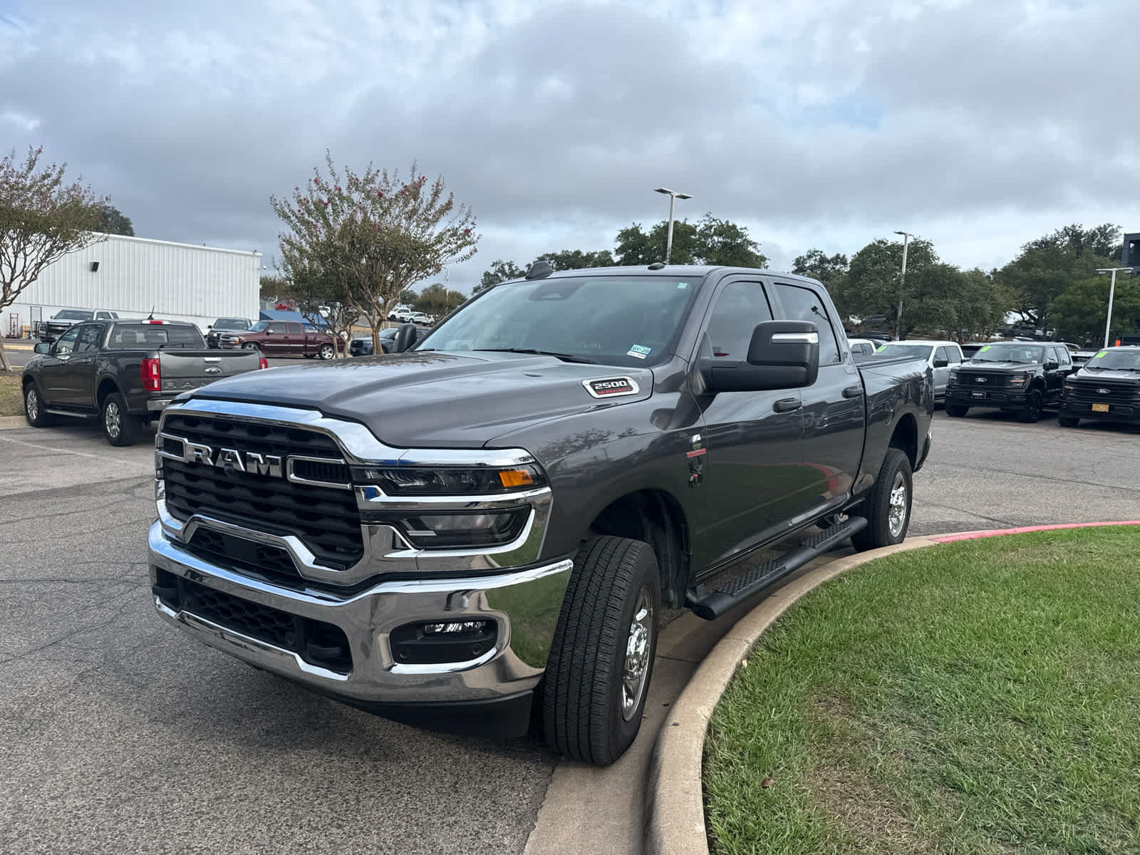 Used 2025 RAM 2500 Tradesman AWD/4WD image 4