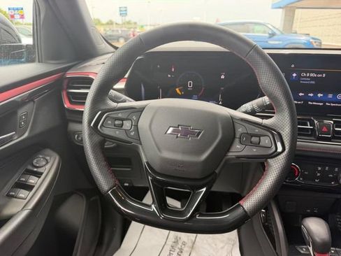 Used 2026 Chevrolet TrailBlazer RS w/ Driver Confidence Package FWD image 11