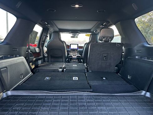 Used 2020 Lincoln Navigator L Reserve w/ Equipment Group 208A Reserve image 42