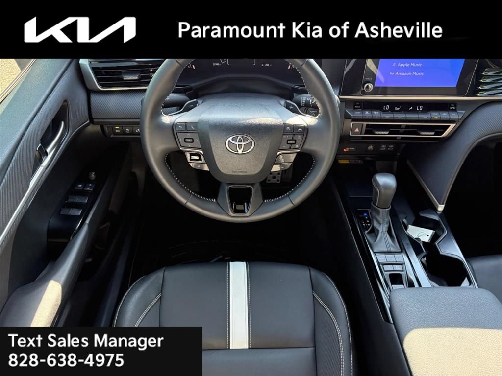 Used 2025 Toyota Camry SE w/ Convenience Package FWD image 24