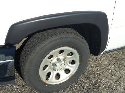 Used 2006 Chevrolet Silverado 1500 W/T RWD image 9
