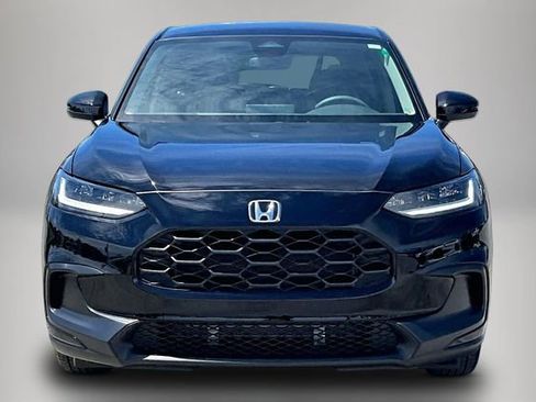 Certified 2025 Honda HR-V LX image 3