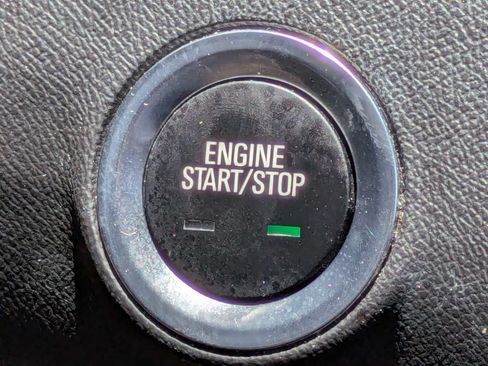 Used 2024 GMC Terrain SLE FWD image 34