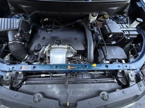 Used 2020 Chevrolet Equinox LT FWD image 29