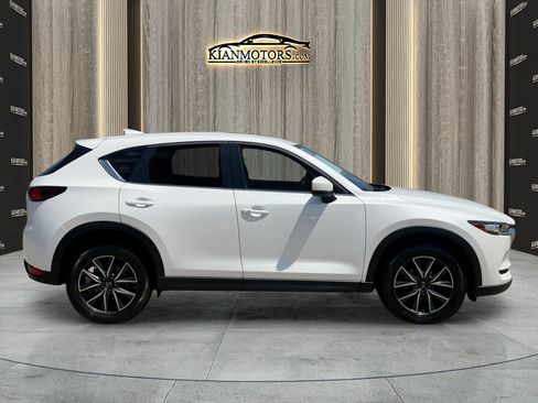 Used 2018 MAZDA CX-5 Touring w/ Preferred Equipment Package FWD image 8
