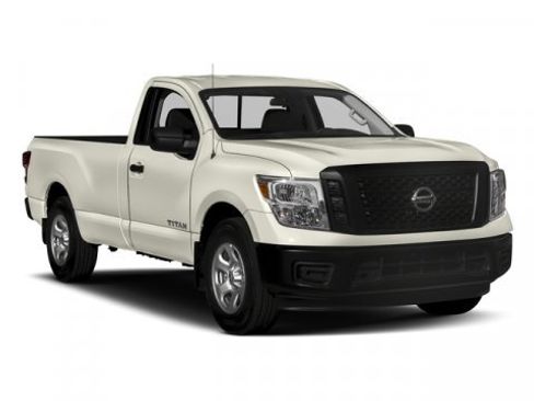 Used 2017 Nissan Titan S image 9