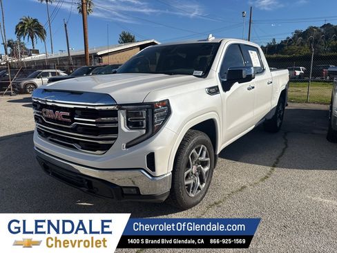 Used 2024 GMC Sierra 1500 SLT w/ X31 Off-Road Package image 2