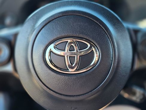 Used 2024 Toyota GR86 TRUENO Edition image 19