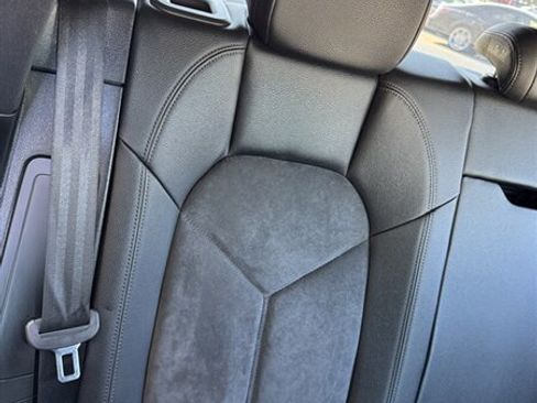 Used 2021 Porsche Macan image 53