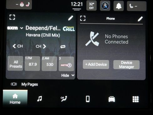 New 2025 Jeep Grand Cherokee Altitude image 18