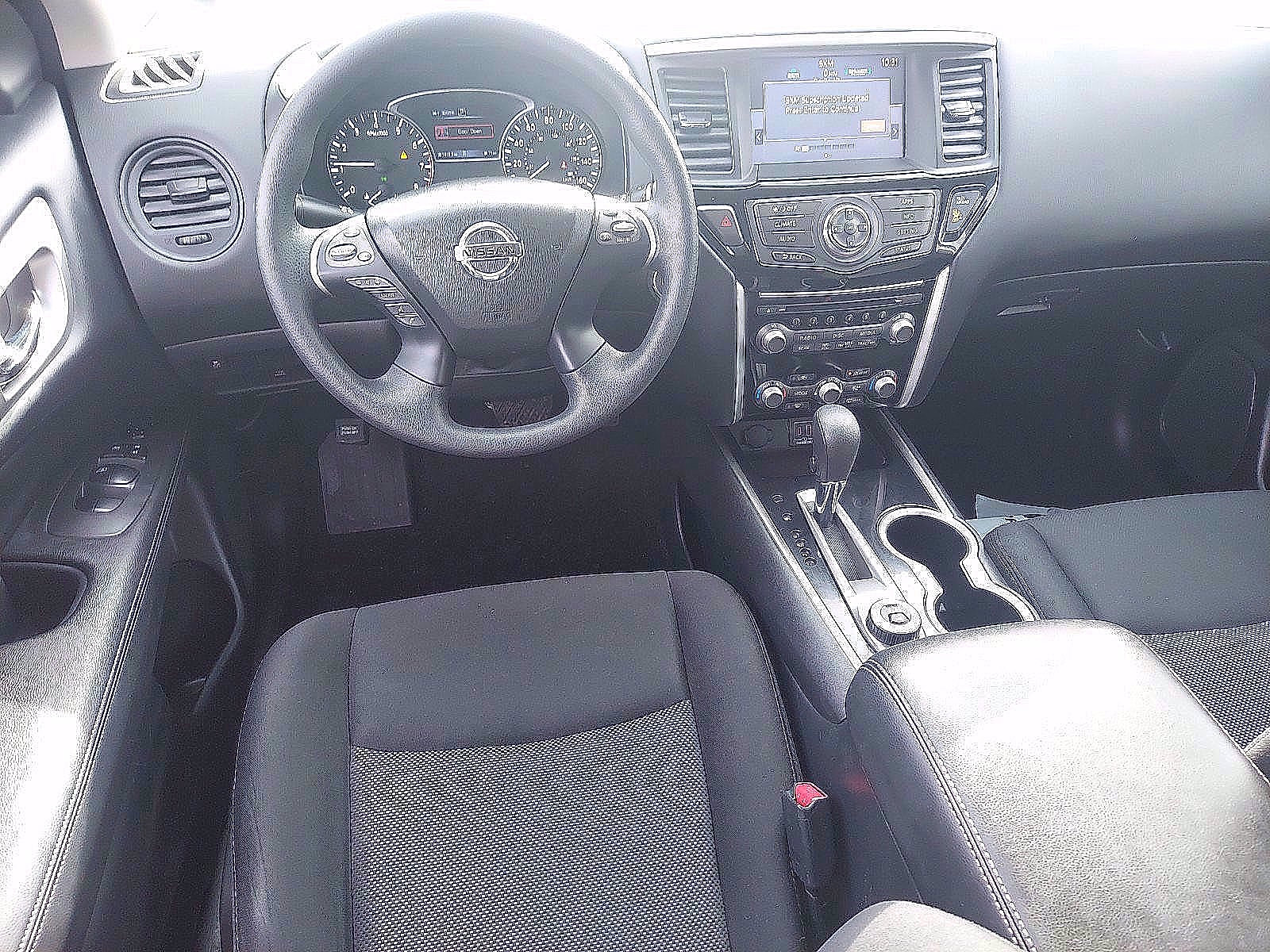 Used 2019 Nissan Pathfinder S AWD/4WD image 12
