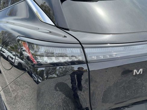 Certified 2025 Nissan Murano SV AWD/4WD image 8