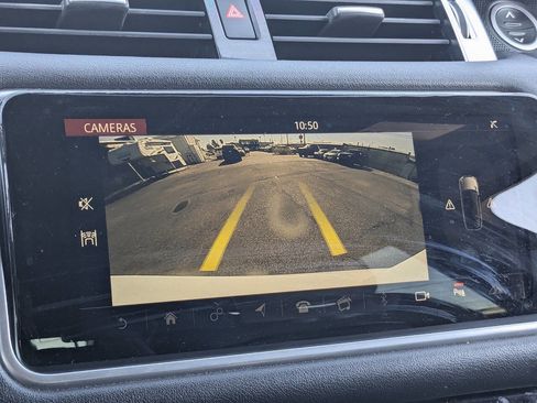 Used 2018 Land Rover Range Rover Sport HSE image 24