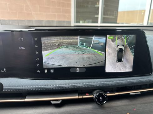 Used 2023 Nissan Ariya image 23