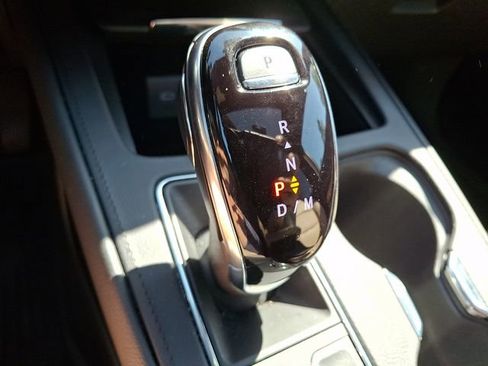 Used 2024 Cadillac XT4 Premium Luxury w/ Technology Package FWD image 18