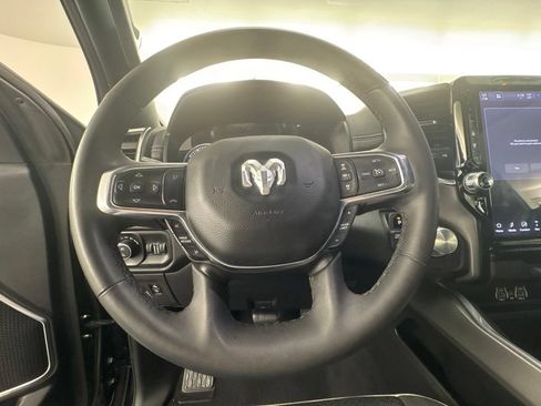 Used 2025 RAM 1500 Laramie AWD/4WD image 18