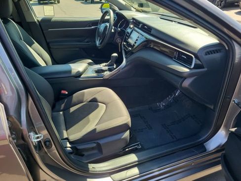 Used 2020 Toyota Camry LE w/ Carpet Mat Package image 15