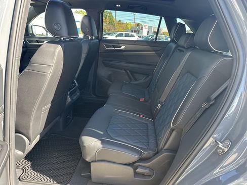 New 2026 Volkswagen Atlas Cross Sport SEL Premium R-Line image 25