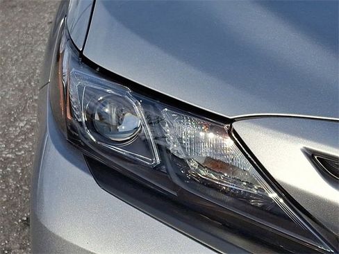 Certified 2023 Toyota Camry SE image 9