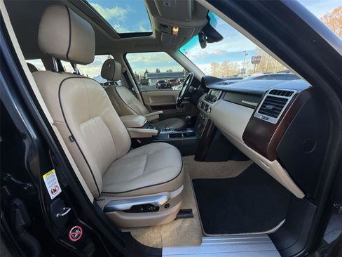 Used 2012 Land Rover Range Rover HSE image 25