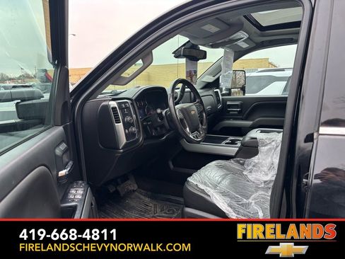 Used 2017 Chevrolet Silverado 2500 LTZ image 14