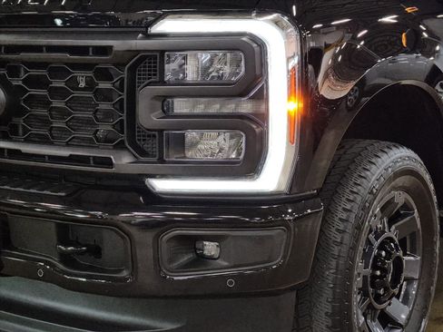 Used 2024 Ford F350 Lariat w/ Lariat Ultimate Package image 16