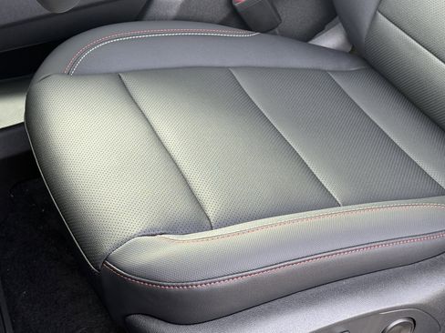 New 2026 Chevrolet Traverse Z71 w/ Driver Confidence Package image 11